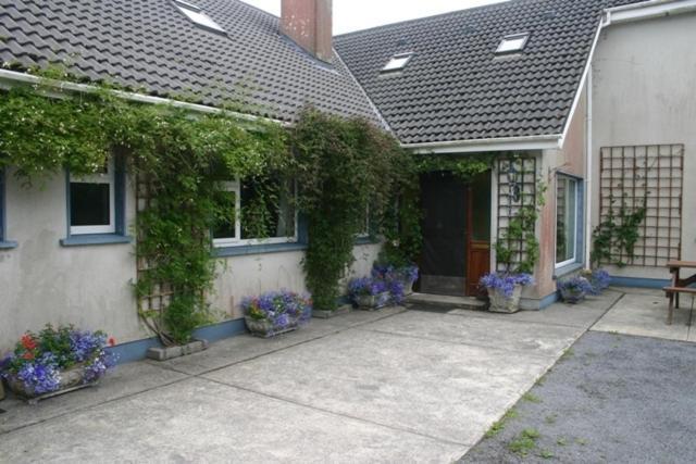 Portarra Lodge Guesthouse Moycullen Exterior foto